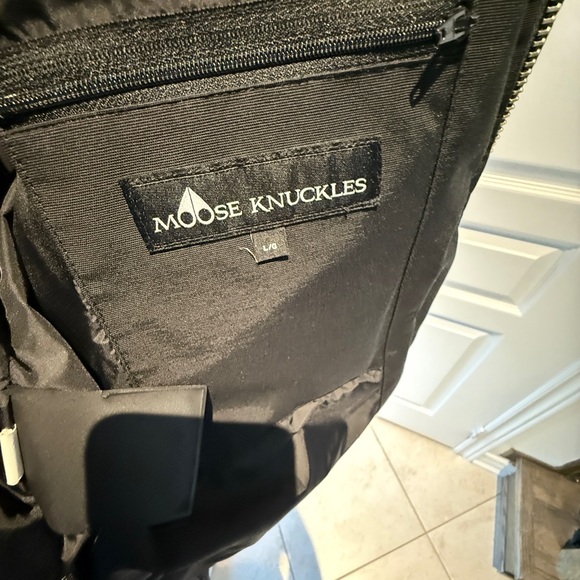 Moose Knuckles 3Q Black Winter Jacket with White Fur Trim - Picture 5 of 5